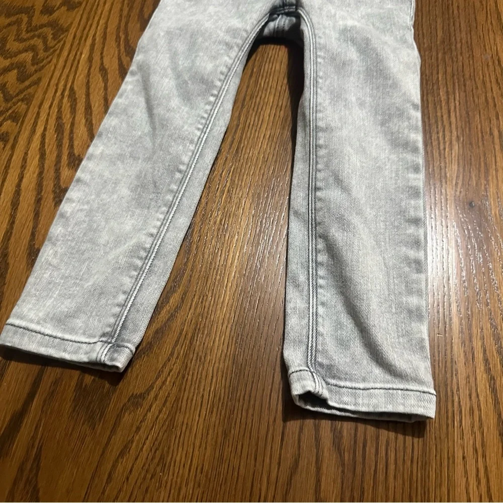 Old Navy girls / toddlers lite wash gray denim pants size 4T “Ballerina”‎ style